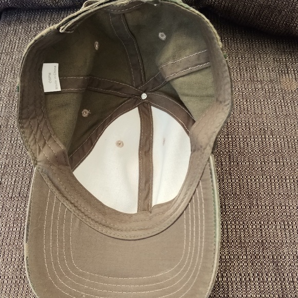 Camo hat - Picture 3 of 3